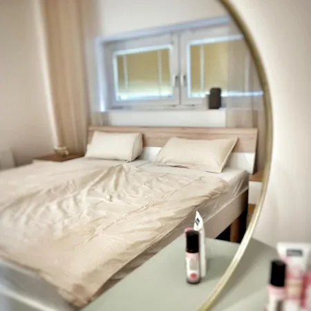 Apartment Traunsee-refugium Design Und Tradition Vereint