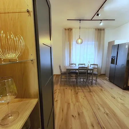 Traunsee-refugium Design Und Tradition Vereint Apartment *