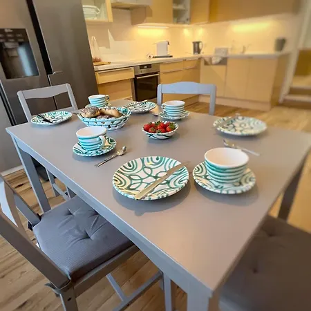 Apartment Traunsee-refugium Design Und Tradition Vereint *